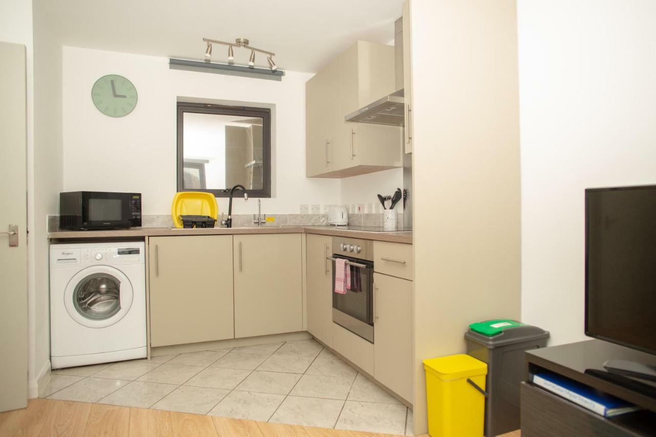Quire Court Apartment Gloucester Exterior photo